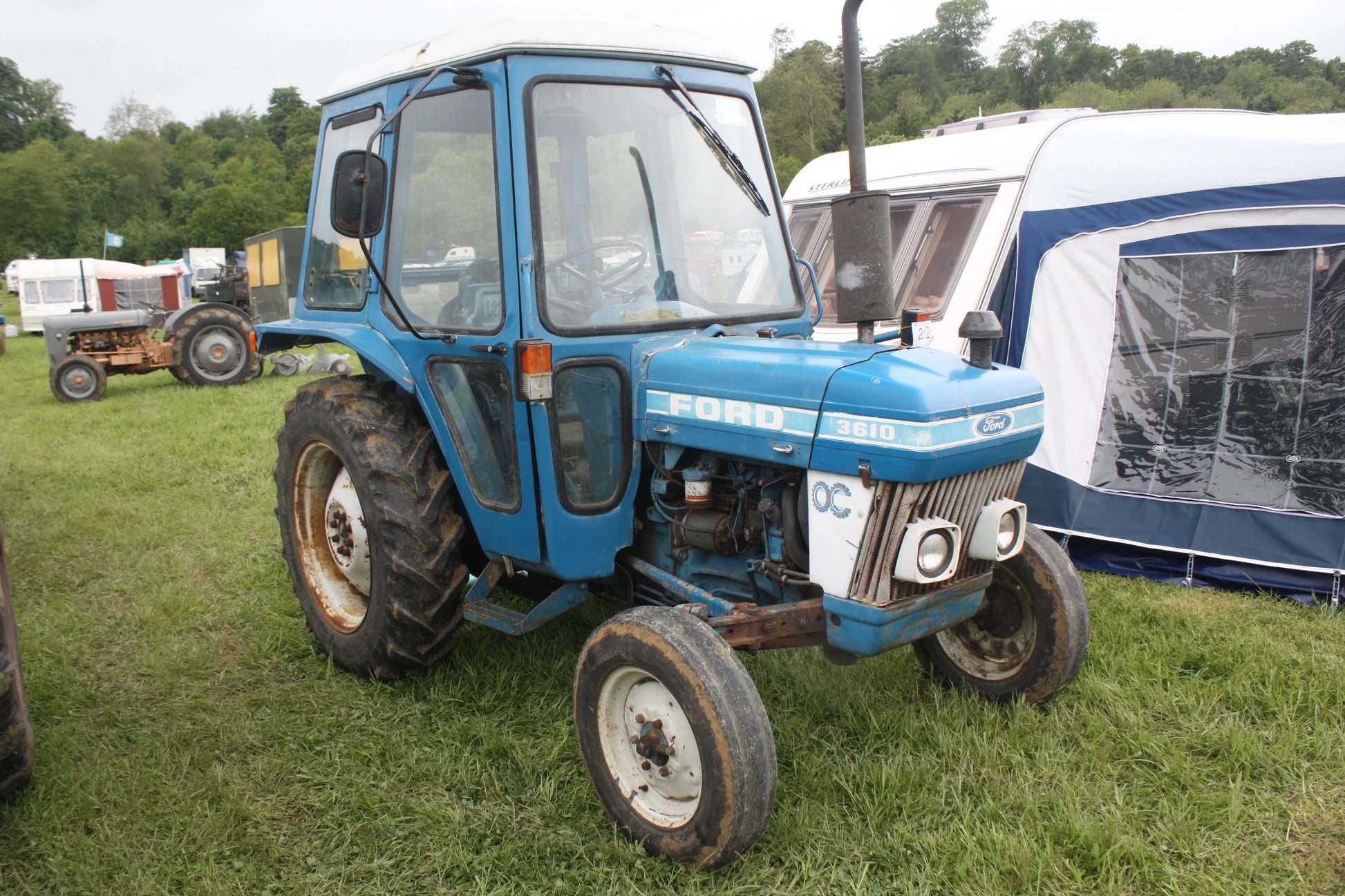 Ford 2310, 2600, 2610, 3600, 3610, 4100 Tractor Service Repair Manual